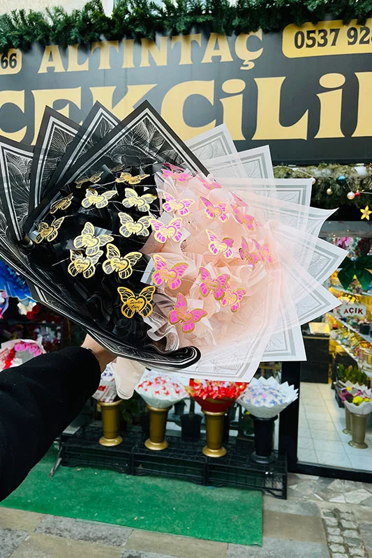 Kelebekli Buket Yapay