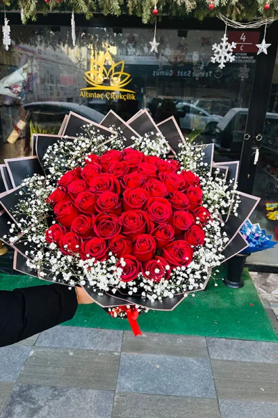 41 Güllü Yapay Buket